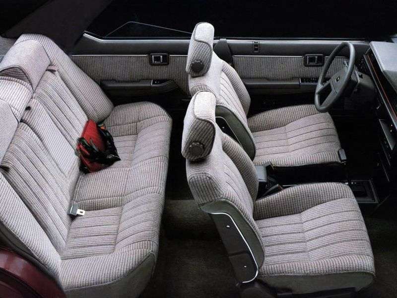 Nissan Bluebird U11 hardtop 2.0 D MT (1983 1990)