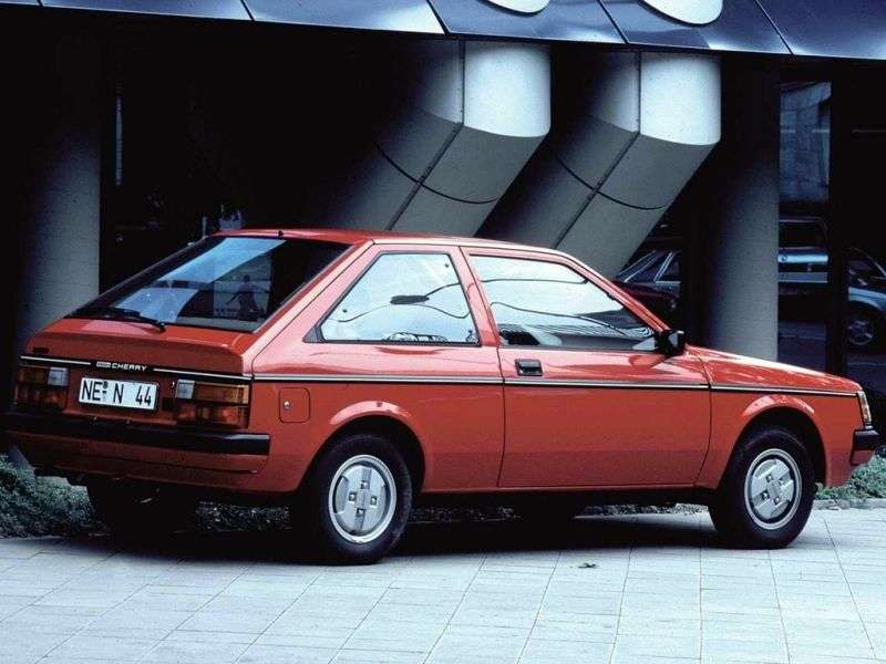 Nissan Cherry N12htchbek 3 dv. 1.2 MT (1983–1984)