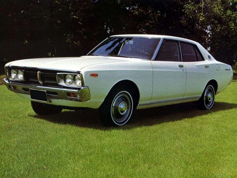 Nissan Laurel C130 sedan 2.6 AT (1972–1975)