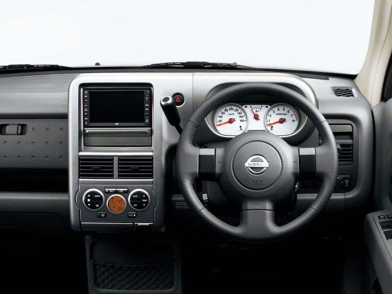 Nissan Cube 2 generacji Сube 3 minivan 1.5 AT 4WD (2002 2008)