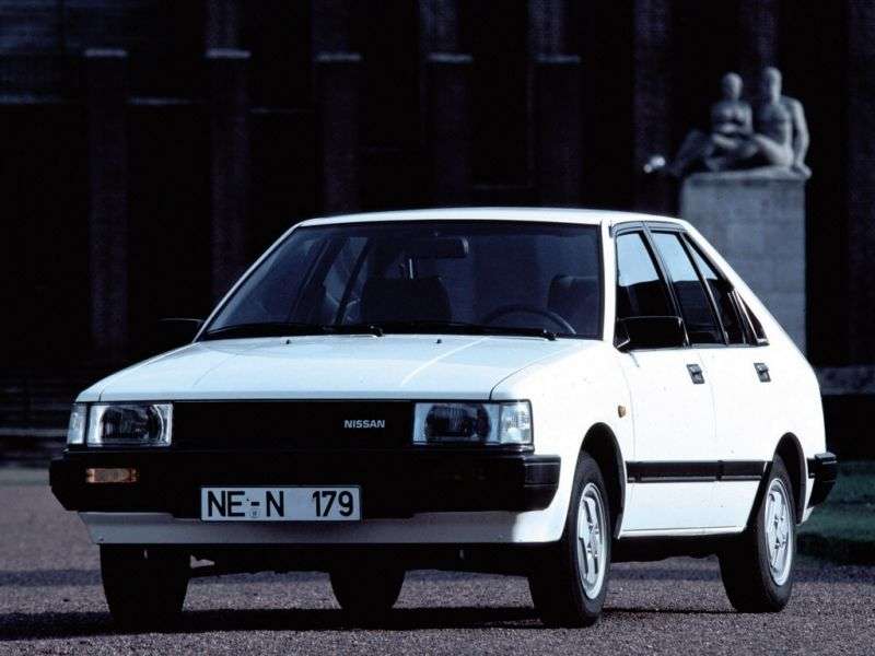 Nissan Cherry N12 hatchback 5 drzwiowy 1,2 mln ton (1983 1984)