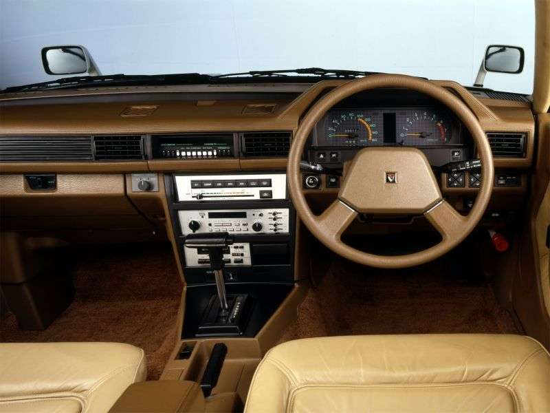 Nissan Leopard F30sedan 2.0 T MT (1985–1986)