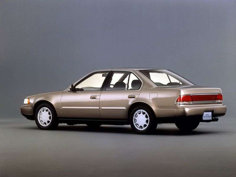 Nissan Maxima J30 sedan 3.0 AT (1988 1994)