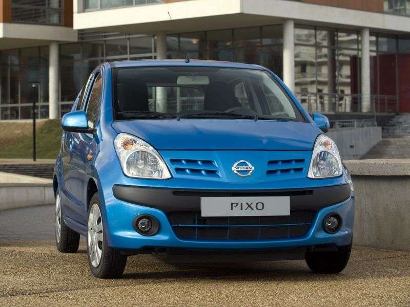 Nissan Pixo 1.generacji hatchback 1.0 AT (2008 obecnie)