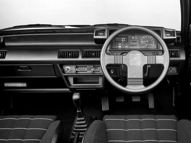 Nissan March K10 [zmiana stylizacji] Turbo hatchback 3 drzwiowy. 0,9 MT (1985 1989)