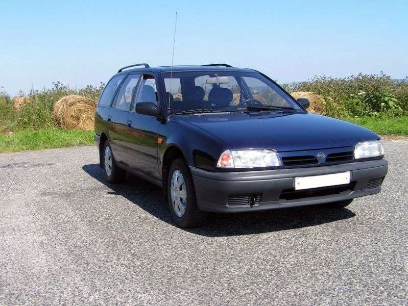 Nissan Primera P10universal 1.6 MT (1990–1997)