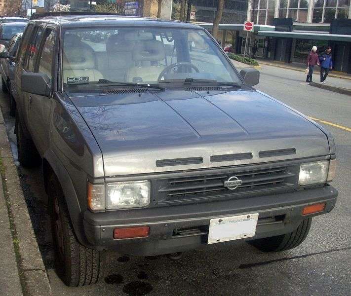 Nissan Pathfinder WD21 5 door SUV. 3.0 4WD MT (1991–1995)