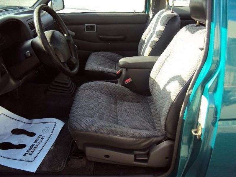 Nissan Pick UP D21 [restyling] King Cab pickup 2 dv. 2.7 D AWD MT (1992–1997)