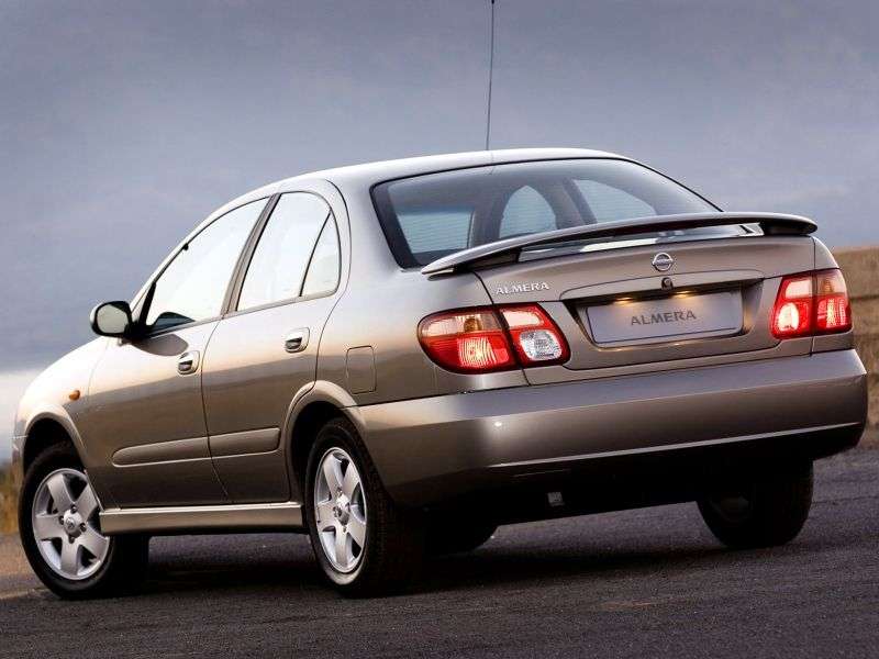 Nissan Almera N16 [zmiana stylizacji] sedan 1.5 MT (2003 2006)