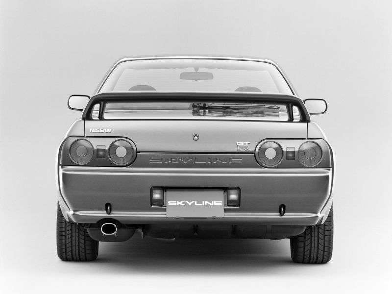 Nissan Skyline R32GTR coupe 2 drzwiowy 2.6 Twin Turbo MT (1989 1994)