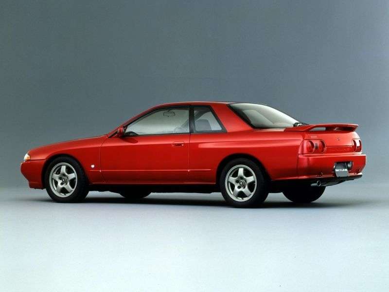 Nissan Skyline R32 coupe 2 drzwiowy 2.0 Turbo MT 4WD (1989 1994)