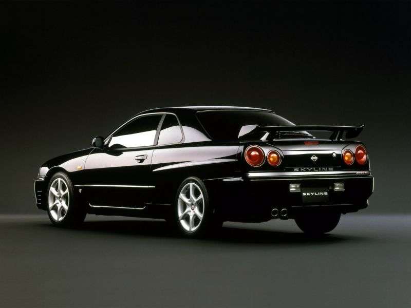 Nissan Skyline R34 GT coupe 2 drzwiowy 2.5 w 4WD (1998 2002)