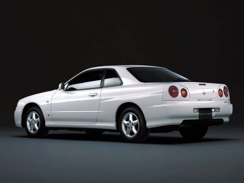 Nissan Skyline R34 GT coupe 2 drzwiowy 2,0 MT (1998 2002)