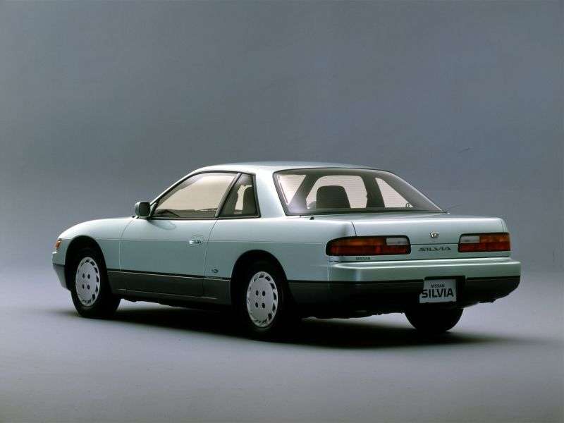 Nissan Silvia S13 Coupe 1.8 AT (1988 1994)