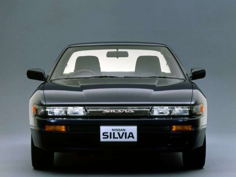 Nissan Silvia S13 Coupe 1.8 AT (1988 1994)