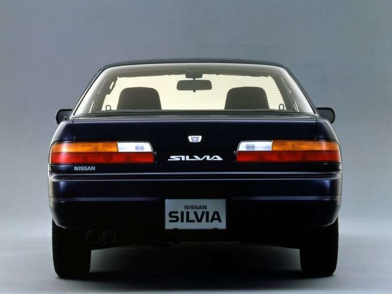 Nissan Silvia S13 Coupe 2.0 MT (1988 1994)