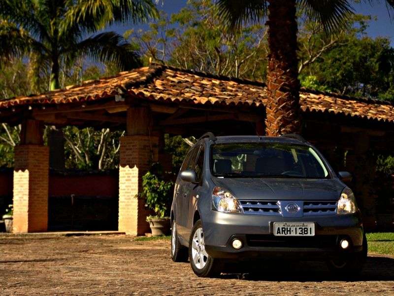 Nissan Livina Grand minivan pierwszej generacji, 5 drzwiowy 1.6 Flex Fuel MT (2007 obecnie)