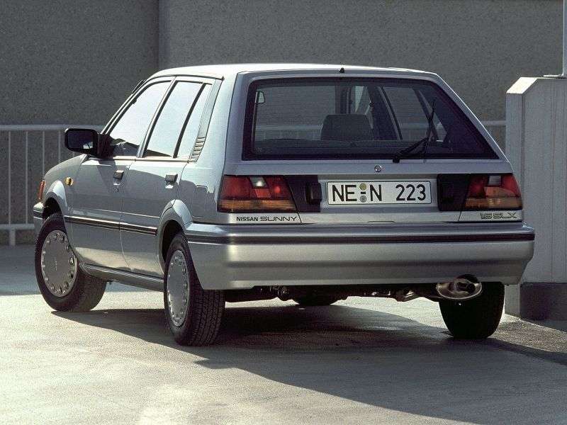 Nissan Sunny N13hetchbek 5 dv. 1.4 LX MT (1988–1991)