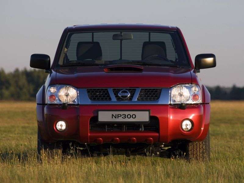 Nissan NP300 pierwszej generacji Double Cab pickup 2.5 Turbo dCi MT AWD Premium (2012) (2008 obecnie)