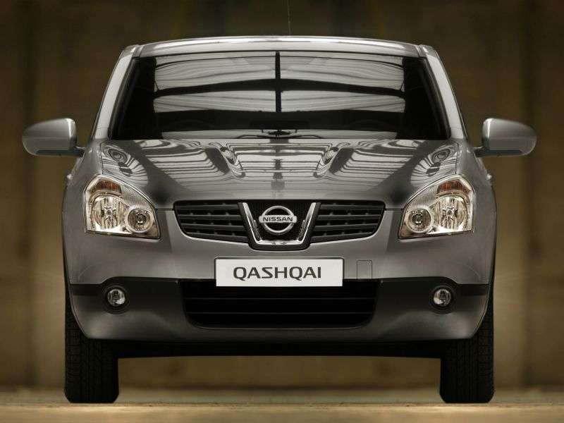 Nissan Qashqai pierwszej generacji crossover 2.0 MT 4WD (2007 2010)