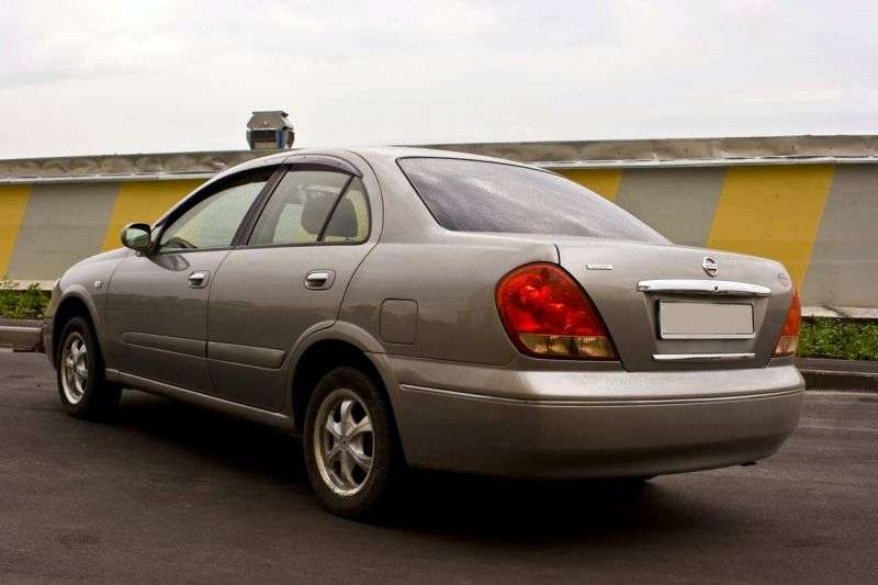 Nissan Bluebird Sylphy G10 [restyling] 2.0 CVT sedan (2003–2005)