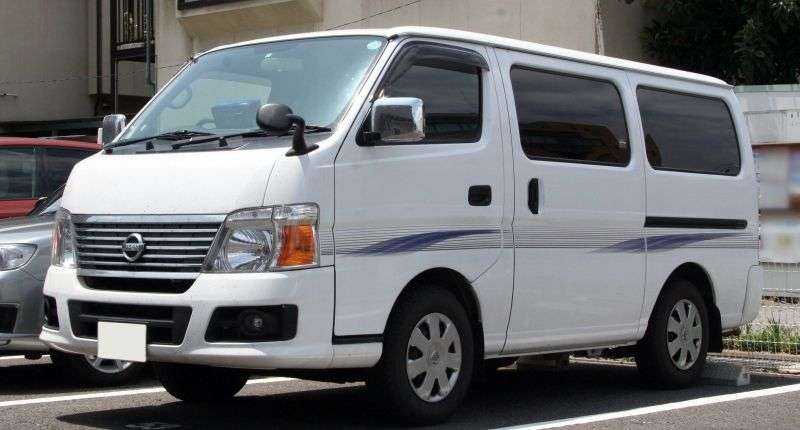 Nissan Caravan E25 Minibus 3.0 MT D Super Long (2001 2005)