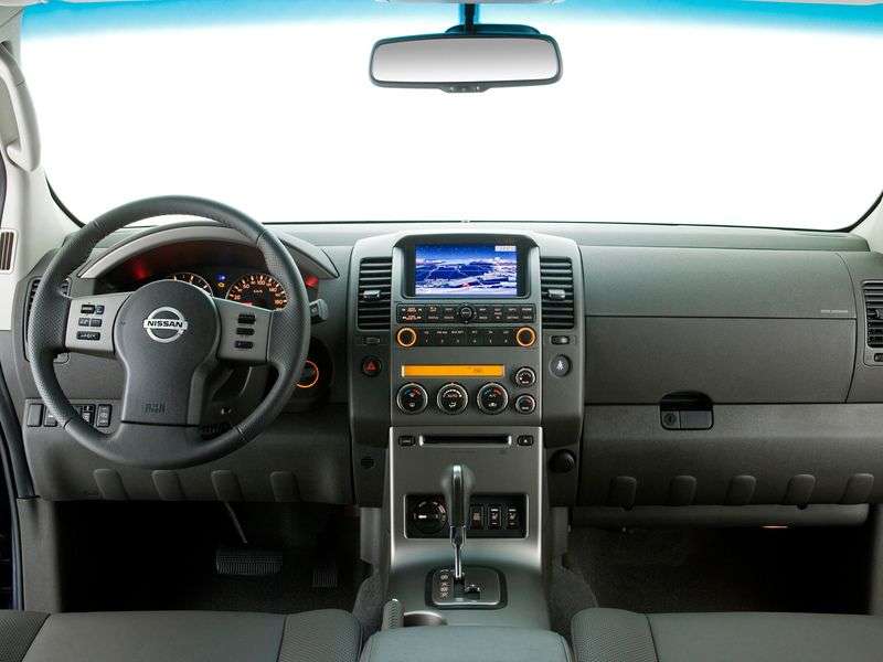 Nissan Navara D40 Pickup 2.5 dCi MT (2005 2010)