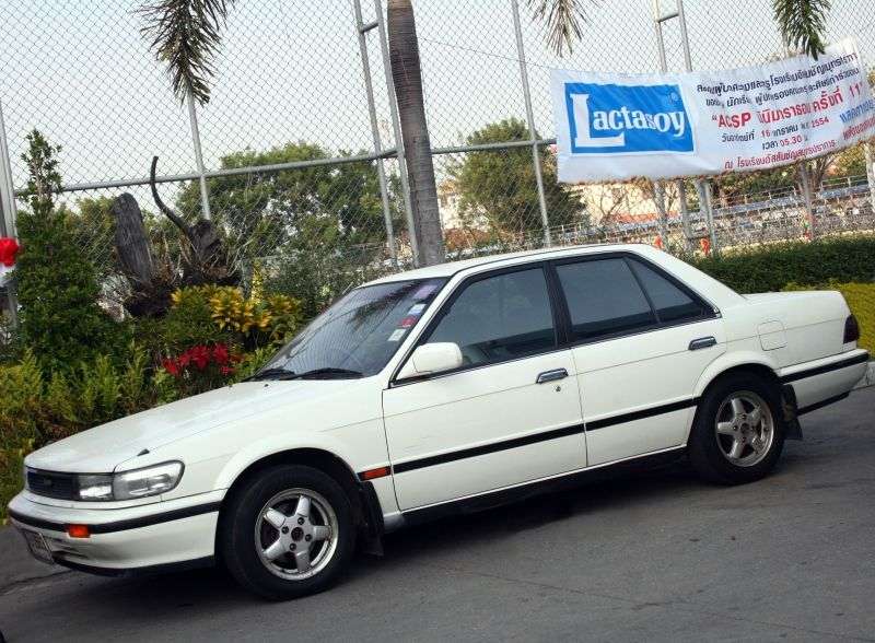 Nissan Bluebird U12 sedan 1.6 MT (1989–1991)