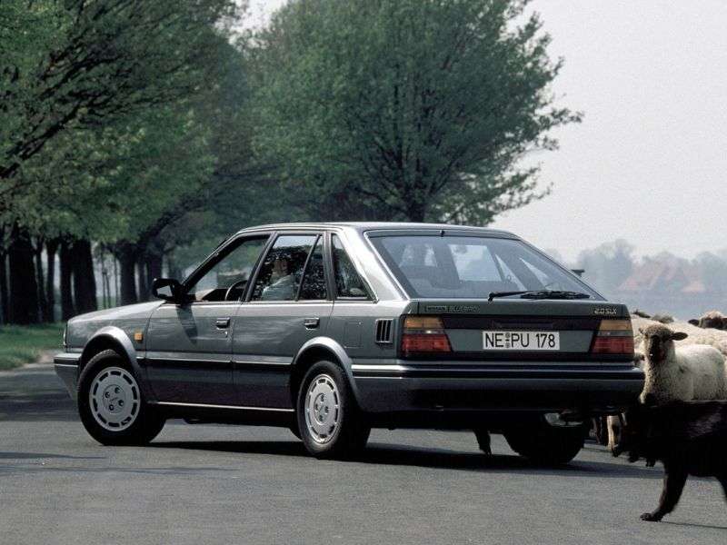 Nissan Bluebird T12 / T72 [druga zmiana stylizacji] hatchback 2.0i MT (1985 1990)
