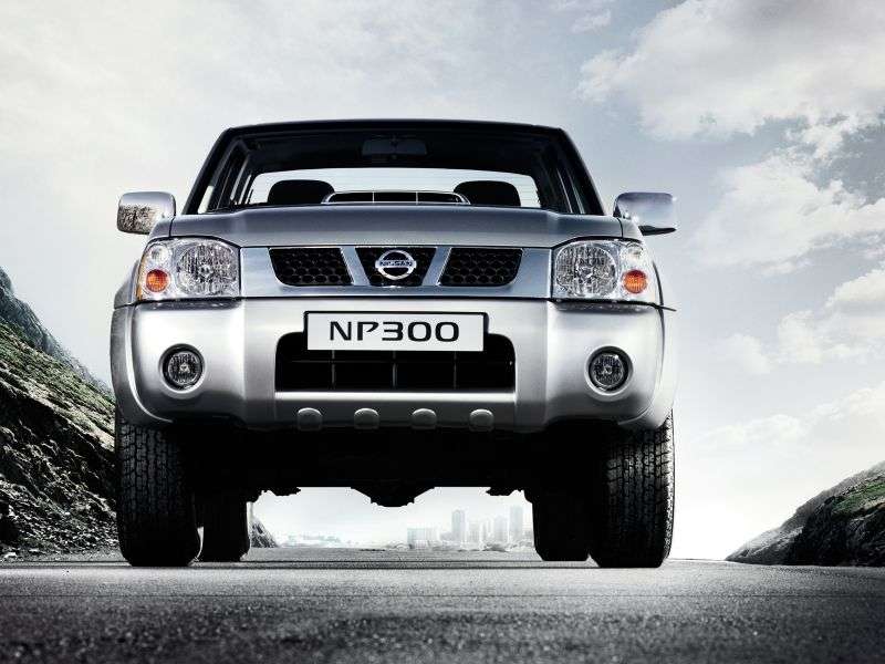Nissan NP300 pierwszej generacji Double Cab pickup 2.5 Turbo dCi MT AWD Premium (2012) (2008 obecnie)