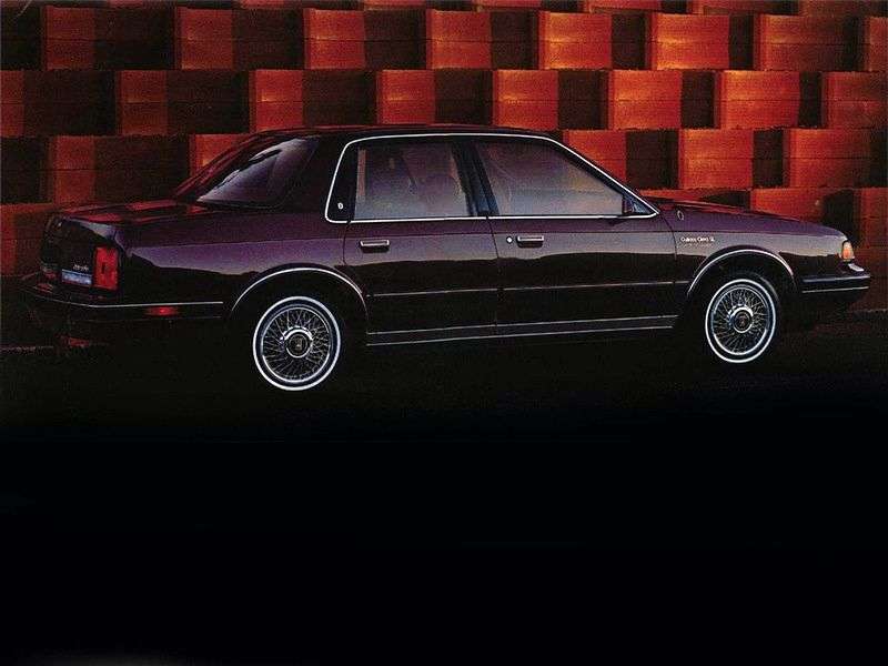 Oldsmobile Cutlass 5 generacji Ciera sedan 2.5 AT (1981 1991)