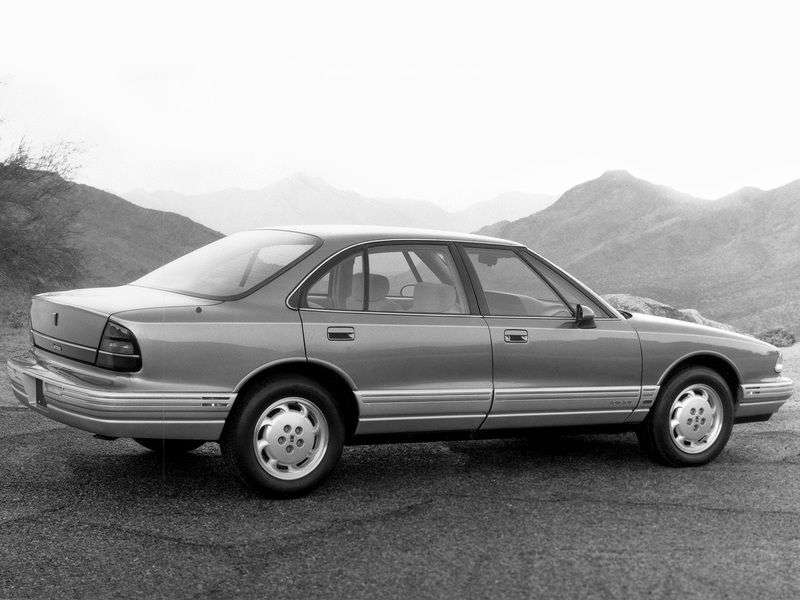 Oldsmobile Eighty Eight 11th generation sedan 3.8 Supercharger AT (1996 – n.)