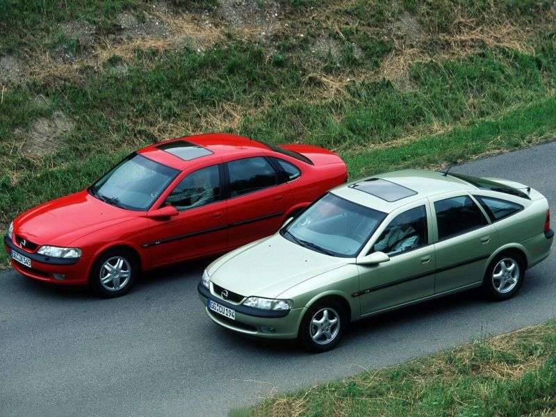 Opel Vectra B hatchback 1.7 TD MT (1995 1996)
