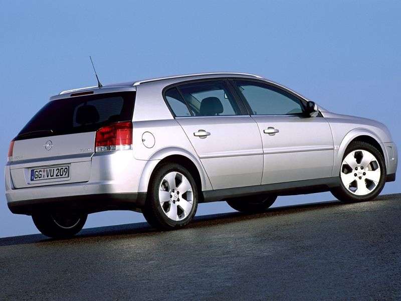 Opel Signum Estate 2.2 DTI AT (2003 2004)