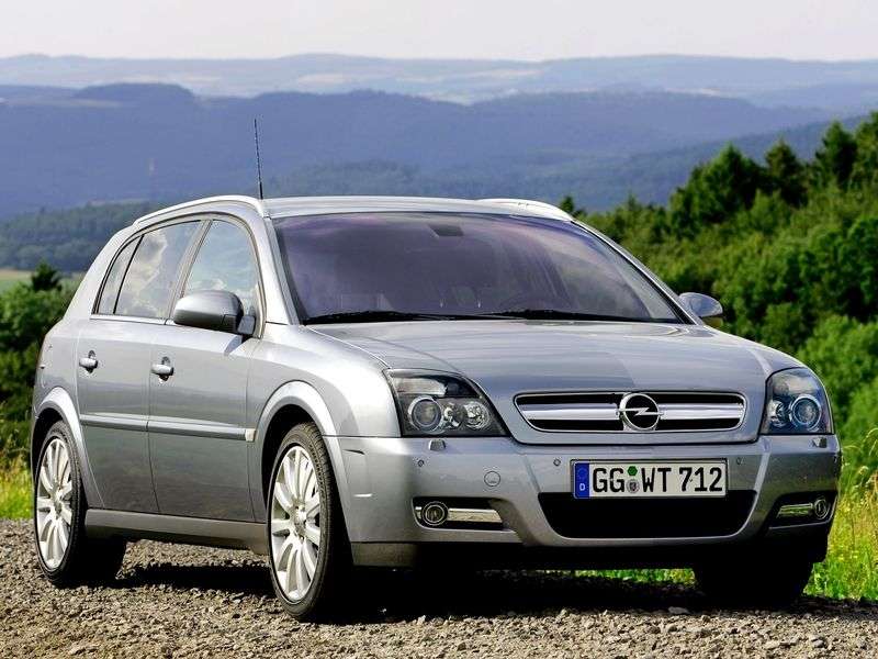 Opel Signum Universal 2.2 DTI MT (2003–2004)