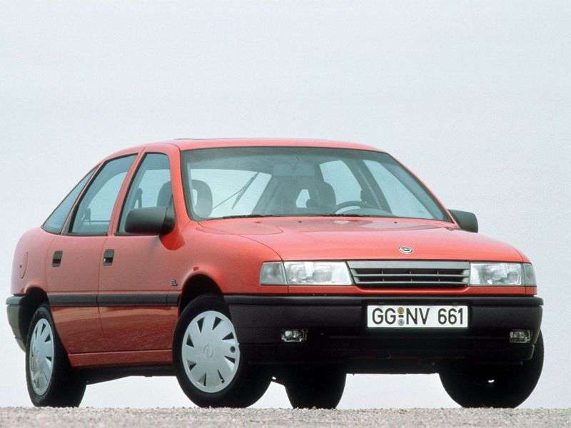 Opel Vectra Achatchback 1.4 MT (1989–1992)