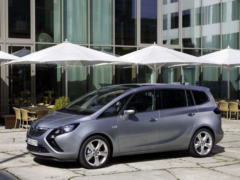 Opel Zafira CTourer minivan 1.4 AT Business Edition (2012 obecnie)