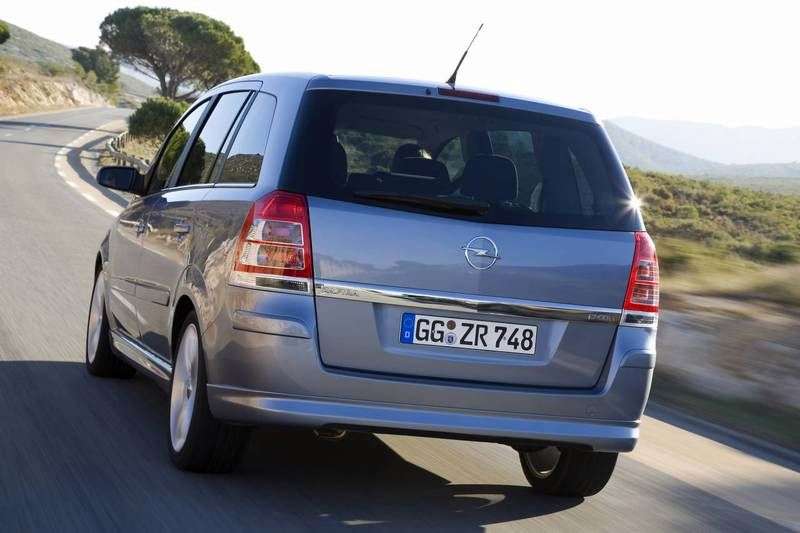 Rodzina Opel Zafira [zmiana stylizacji] minivan 1.6 CNG Turbo MT (2009 2011)