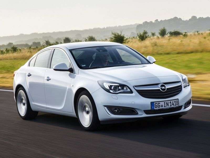 Opel Insignia 1.generacja [zmiana stylizacji] sedan 1.8 Ecotec MT Essentia (2013 obecnie)