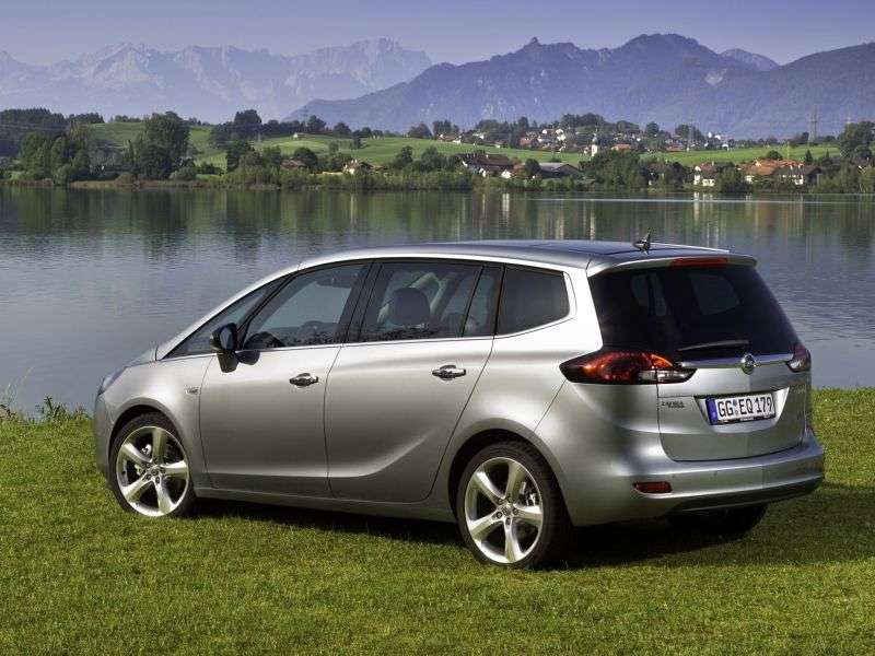 Opel Zafira CTourer minivan 2.0 CDTI AT Enjoy (2012 obecnie)