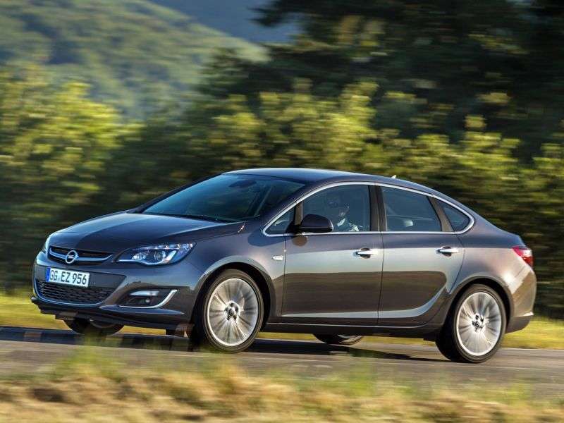 Opel Astra J [zmiana stylizacji] sedan 1.3 CDTI ecoFLEX MT (2012 obecnie)