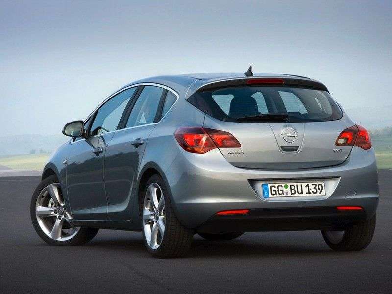 Opel Astra J hatchback 5 drzwiowy 1.4 ecoFLEX MT (2009 2012)