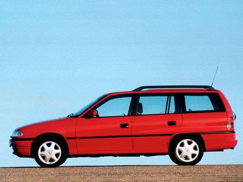 Opel Astra F [zmiana stylizacji] kombi 1.6 MT (1994 1996)