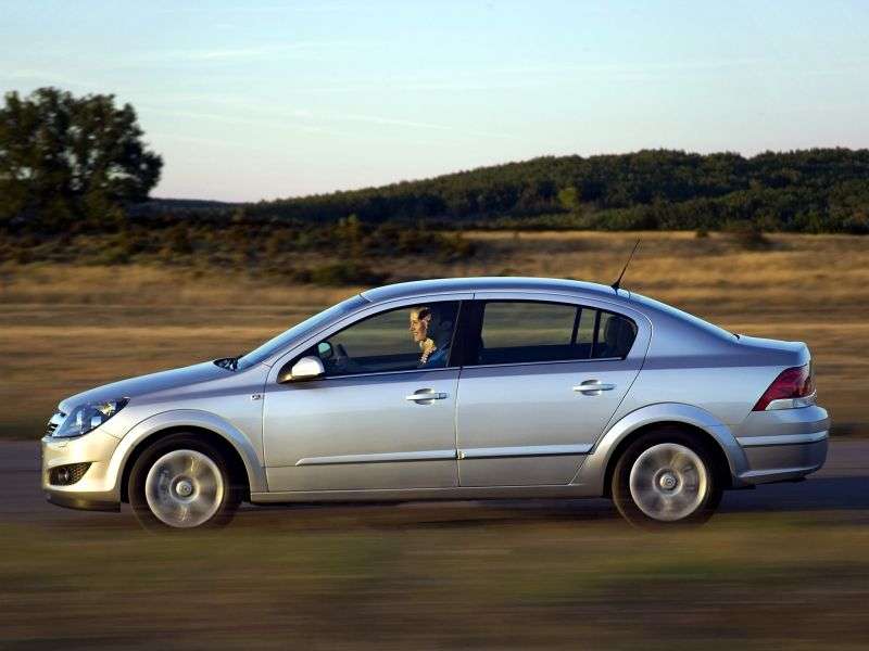 Opel Astra Family / H [restyling] sedan 1.6 Easytronic Cosmo (2007 – current century)