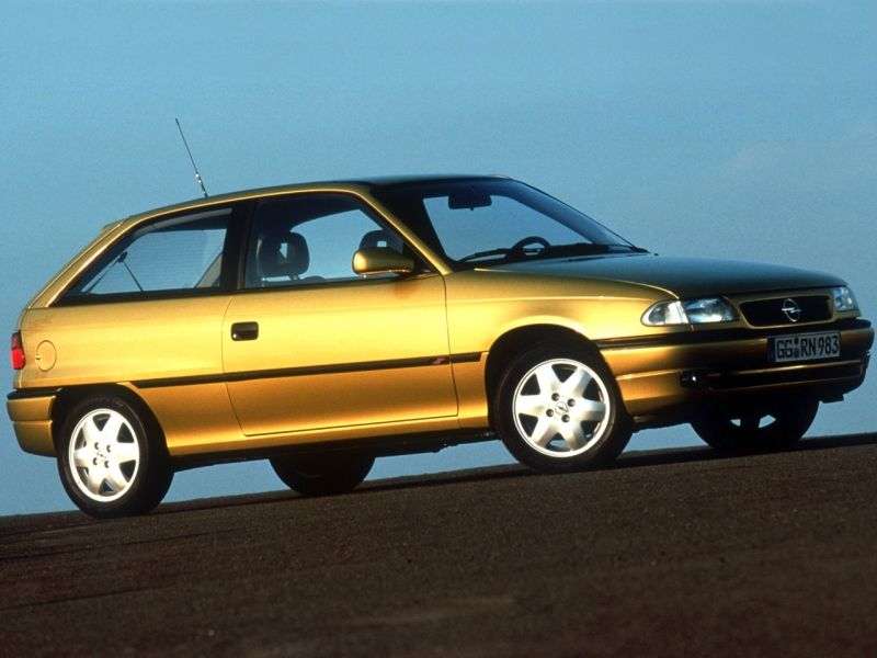 Opel Astra F [zmiana stylizacji] hatchback 1.7 TD MT (1994 1998)