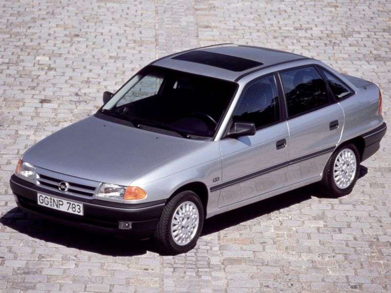 Opel Astra Fsedan 1.7 D MT (1992–1994)