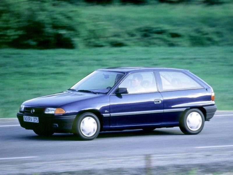 Opel Astra F hatchback 1.6 MT (1993 1994)