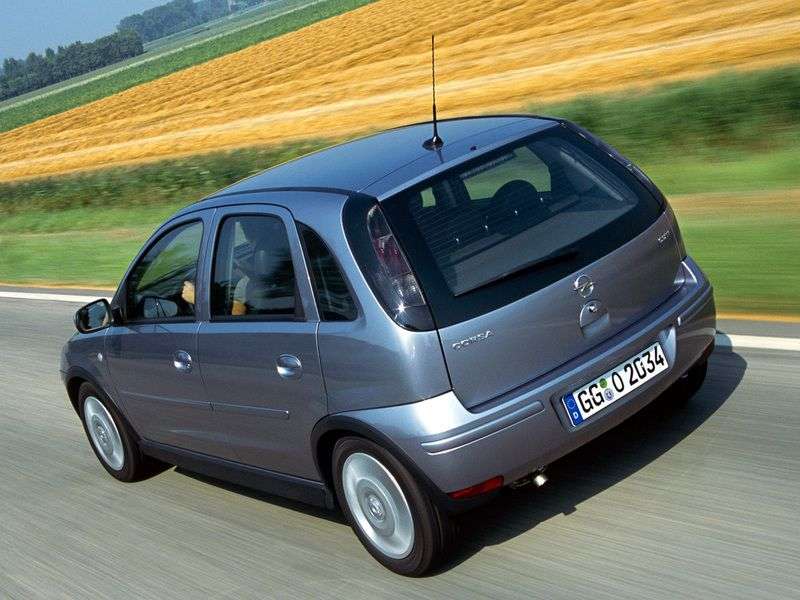 Opel Corsa C [zmiana stylizacji] hatchback 5 drzwiowy. 1,2 mln ton (2003 2004)