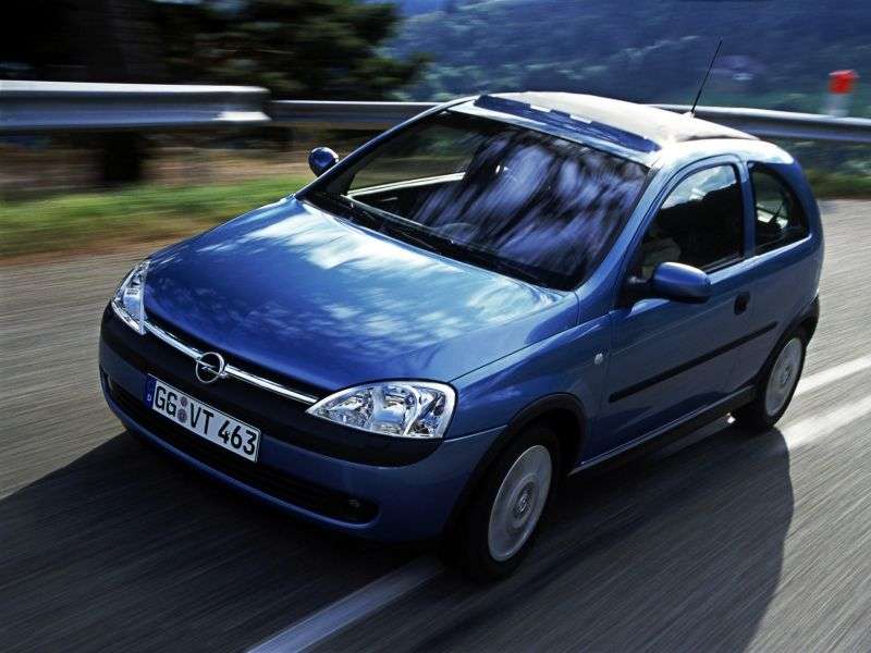 Opel Corsa Sketchback 3 drzwiowy 1,8 MT (2001 2003)