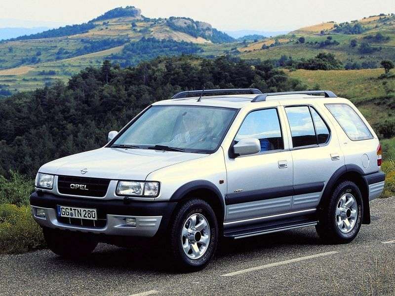 Opel Frontera All terrain 5 doors. 2.2 AT (1998–2004)